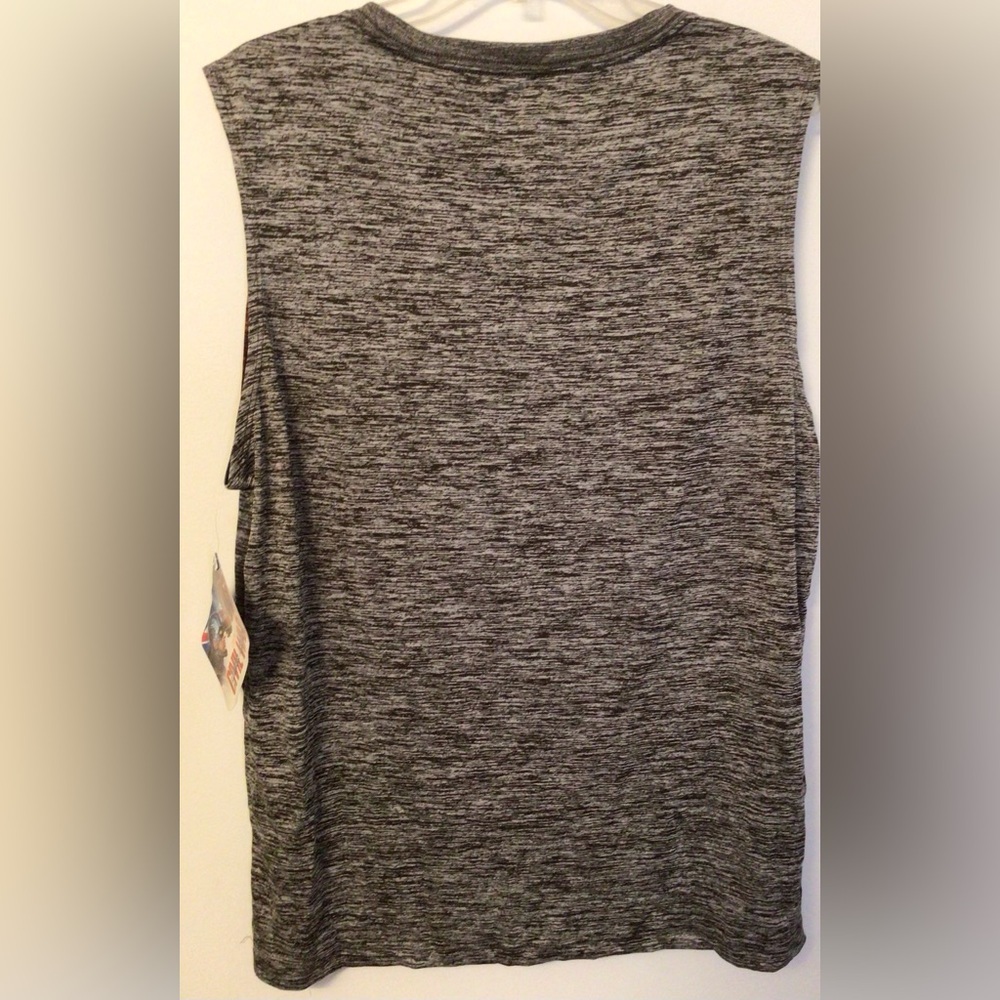 NWT Marvel Captain America Civil War Graphic Tank Top Size XL - Picture 3 of 3